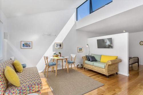 North Hobart Apartment | Yardley on Argyle - A Peaceful Hobart Studio