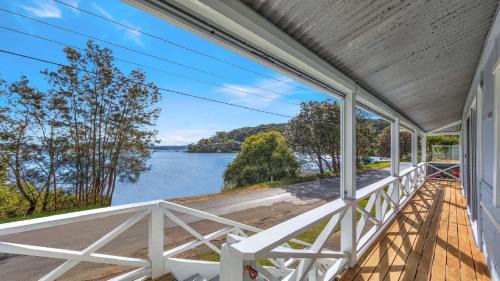 Killcare House | 'Yaringaa' by Accom Holidays