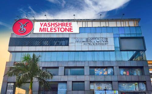 Siliguri Hotel | Yashshree Milestone