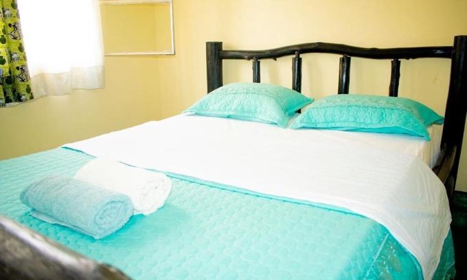Kigali Bed & Breakfast | Yellow Candle B&B