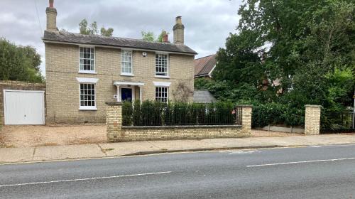 Colchester Bed & Breakfast | Yew Tree House, Bed & Breakfast in Colchester