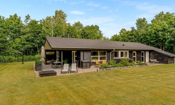 Sundstrup House | "Yorrit" - 500m to the fjord by Interhome