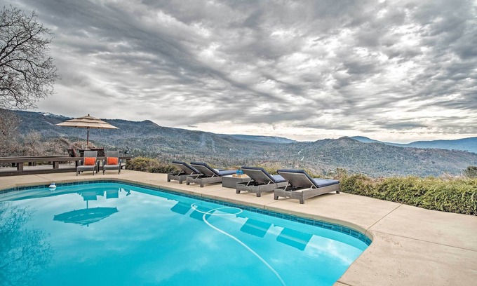 Oakhurst House | Yosemite and Bass Lake Home w/Pool and View