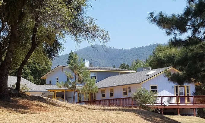 Ahwahnee House | Yosemite area Horse Ranch Apartment