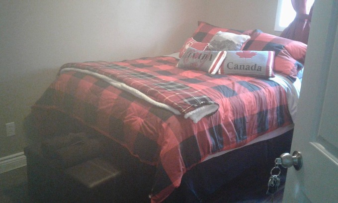 Northwest Edmonton Bed & Breakfast | You're Always Home 2 - Double Bed and Continental Breakfast