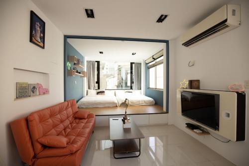 West Central District House | YouI98 Guesthouse一層一戶大坪數套房#本國旅客須先匯款