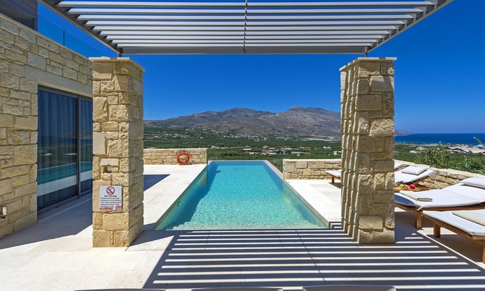Kissamos Villa | Youphoria Villa Oneiro cosy, fully private, infinity pool, spectacular sea view