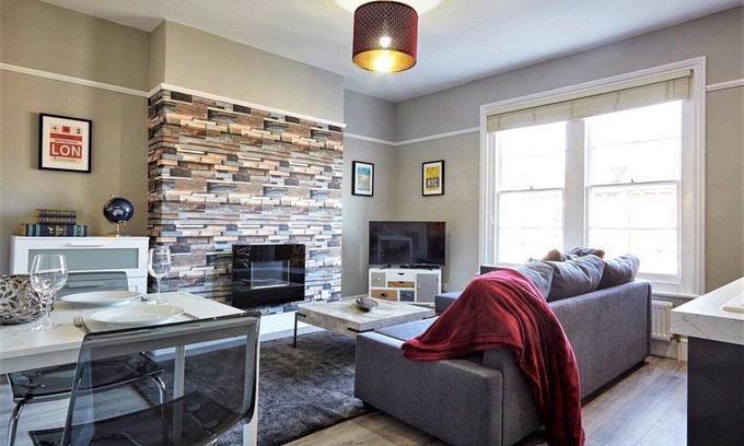 Clifton Villa | Your Apartment | Bristol The Sunningdale - No.3