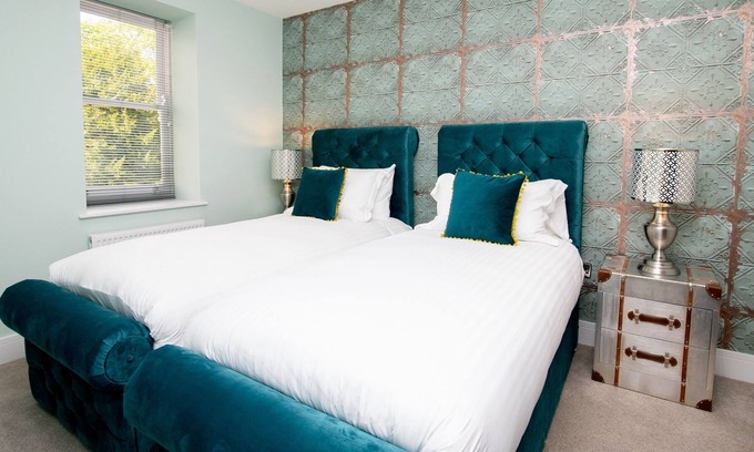 Cotham House | Your Apartment Rowan Tree - No 5
