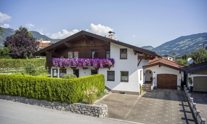 Uderns Apartment | Your dream vacation in the Bergblick apartment in Uderns. You've come to the right place!