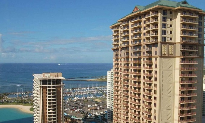 Waikiki Resort | Your Hawaiian Escape Awaits – The Grand Waikikian - 2 Bedroom Partial Ocean View