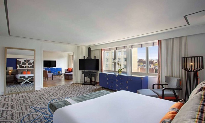 Dupont Circle House | Your Home Away From Home! Close to Washington DC Zoo, w/Outdoor Pool!
