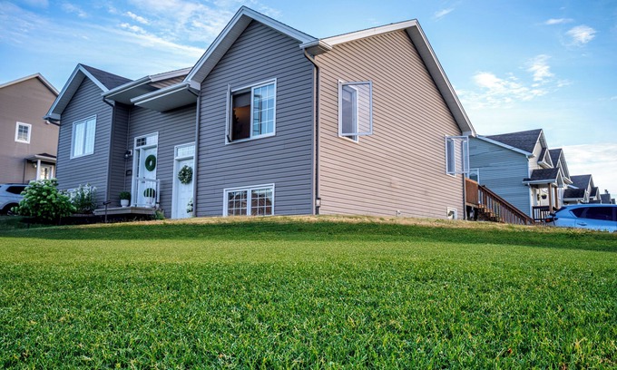 Moncton House | Your modern home in the best location in Moncton!