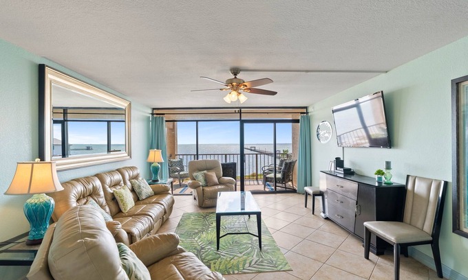 Rockport Condo | Your Rockport escape awaits at Pier Pleasure