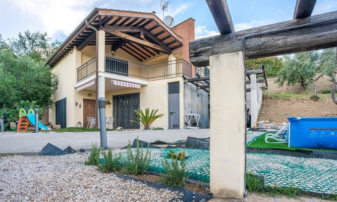 Riano Villa | Your Roman Base: Garden Villa