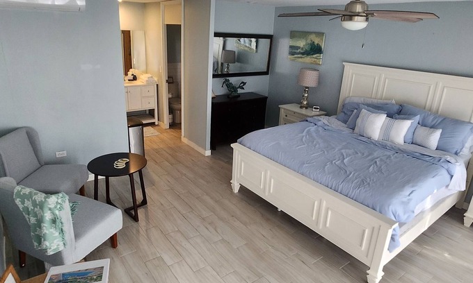 Frydendal Apartment | Your tropical studio steps from the beach.