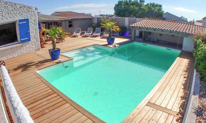 La Jarne Villa | Your vacation with heated swimming pool near the ocean and La Rochelle