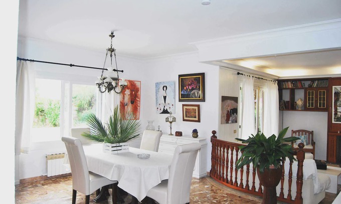 Les Palmeres House | YourHouse Malondra, spacious villa with private pool in Port de Pollença