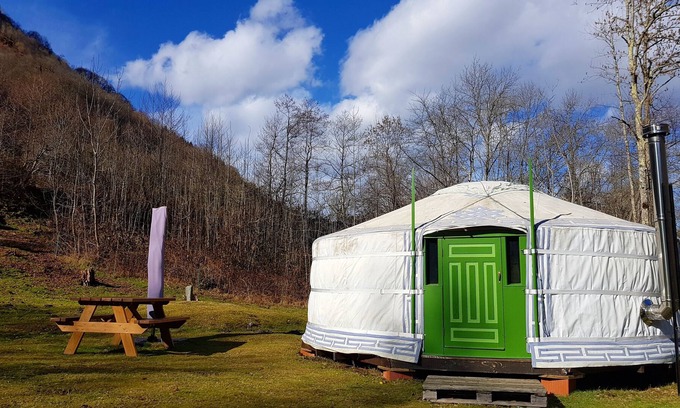 Gazost Cabin | Yurt / Yourte, quiet, nature, isolated, river, in the Hautes Pyrenees
