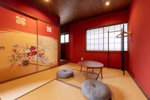 Higashiyama House | Yuzen TABI-NE