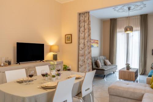 Zafferana Etnea Apartment | Zafferana's Pool Retreat