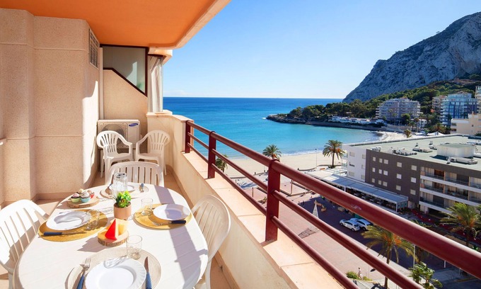 Calpe Apartment | Zafiro 02 by Interhome