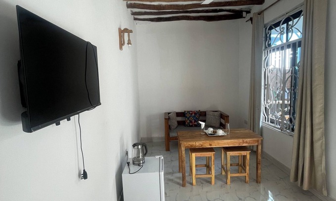Bwejuu Bed & Breakfast | Zanzibar beach escape