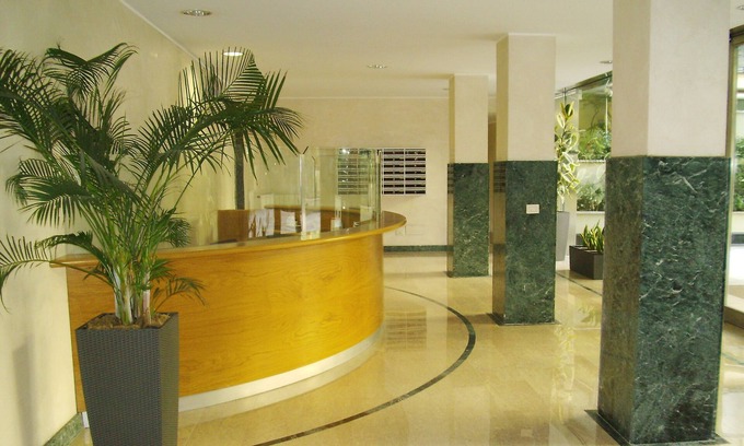 Zona Zara Apartment | Zara Cosy & Cheap Apartment - Easy Parking- 24 H open