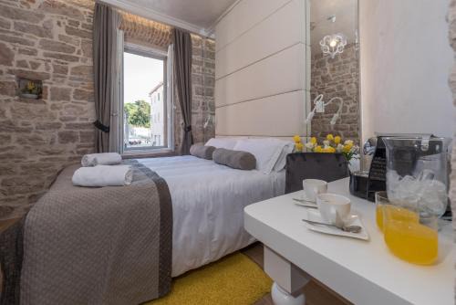 Zadar Old Town House | Zara Palace - design rooms