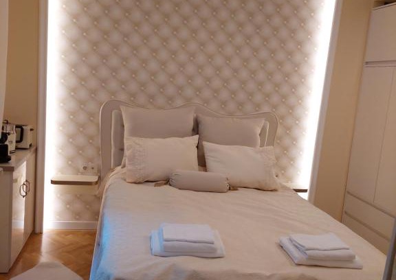Rozsadomb House | Zati Suite