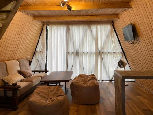 Tsqaltubo Ski Chalet | Zen