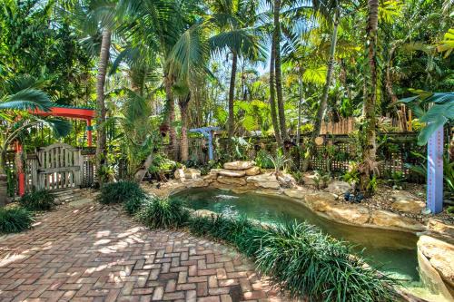 Delray Beach Apartment | Zen Studio with Pool and Tropical Bar by Atlantic Ave