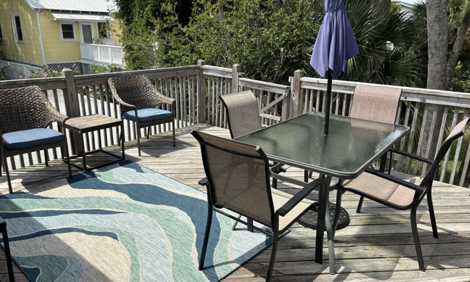 Folly Beach Apartment | ZenDeck & Courtyard - King Room & Double Room - Pet Friendly - Across from Beach
