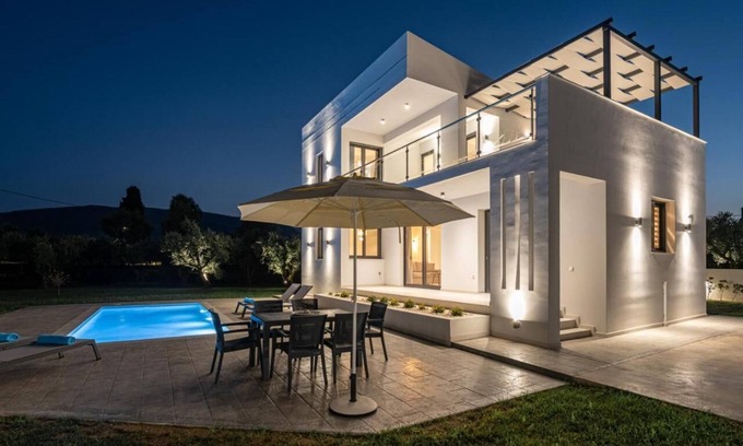 Zakynthos Villa | Zenith White Elegant Villas 1: Space and Luxury for Your Vacation