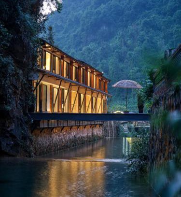 Wulingyuan Bed & Breakfast | Zhangjiajie Zen Resort-Free Shuttle Service to East Gate of forest park,Secret Hiking Route, River Tracing,Mini Forest Park,Toursim Service& Affordable Luxury