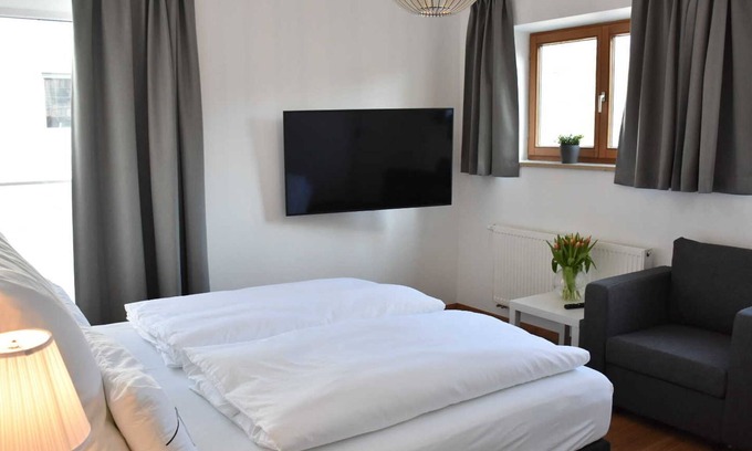 Starnberg House | Zimmer 3 - Sieben Quellen Gästehaus am Starnberger See
