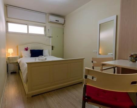 Kfar Sava House | Zimmer Ba'Ir