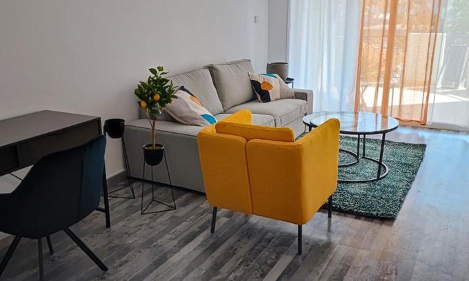 Lakatamia Apartment | Zinas modern flat Nicosia