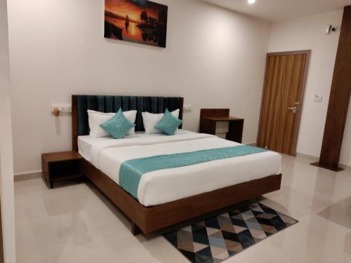 Kadubeesanahalli Bed & Breakfast | Zing Rooms by GuestHouse Suites