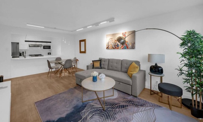 Burnaby Apartment | Zodiac 2bd+2ba TaurusPalace@Lougheed II