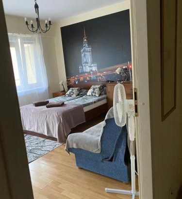 Nowa Praga Apartment | Zwykłe mieszkanie na Wileńska, trzy przystanki do starego miasta,dwa przystanki do szpitala praskiego