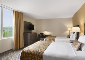 Travelodge by Wyndham Niagara Falls Fallsview
