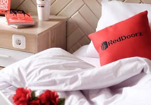 RedDoorz near Gia Dinh International Hospital 4