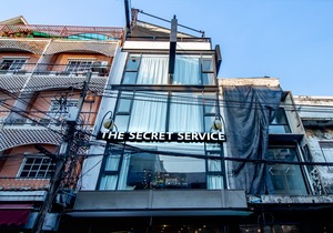 The Secret Service Bed and Breakfast Hotel