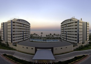 Porto Bello Hotel Resort & Spa