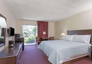 Days Inn by Wyndham Novato/San Francisco
