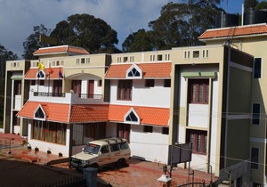 Hotel Aarem Valley Castle