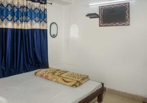 New Hotel Yatri Niwas