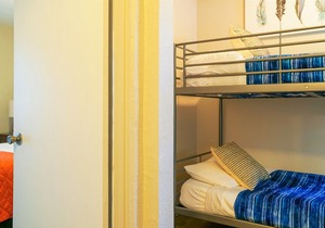 Playpark Lodge Unit 2 Family Suite W Bunk Beds