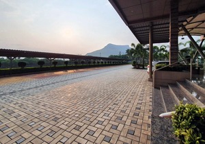 Hotel Grand Parivaar